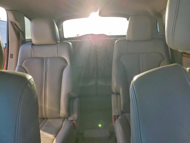 Lincoln MKT Image 2