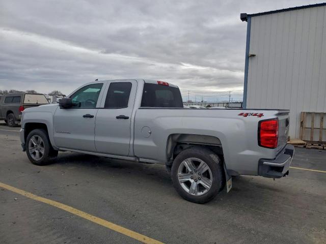 Chevrolet Silverado K1500 Custom Image 3