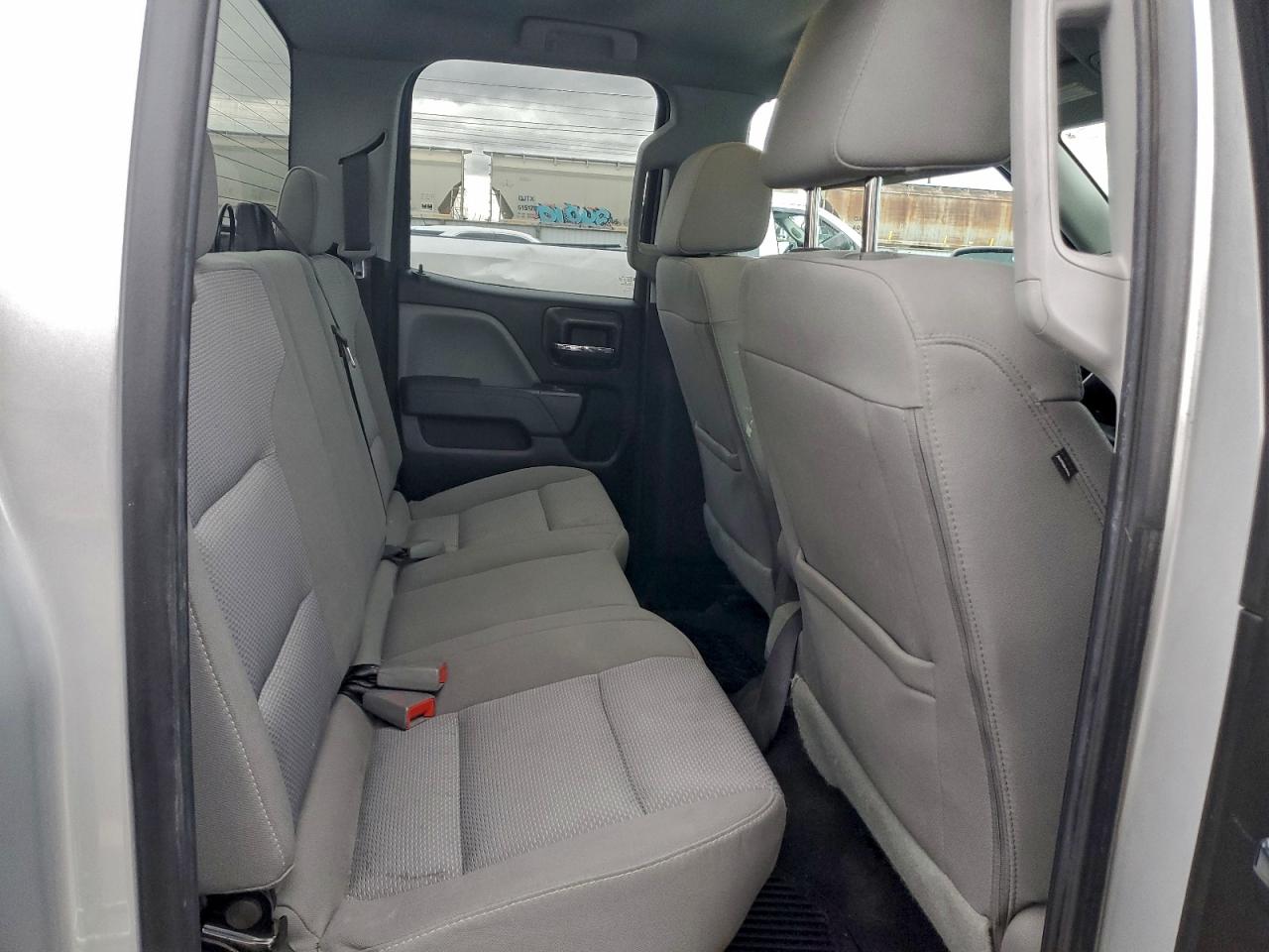 Chevrolet Silverado K1500 Custom Image 12