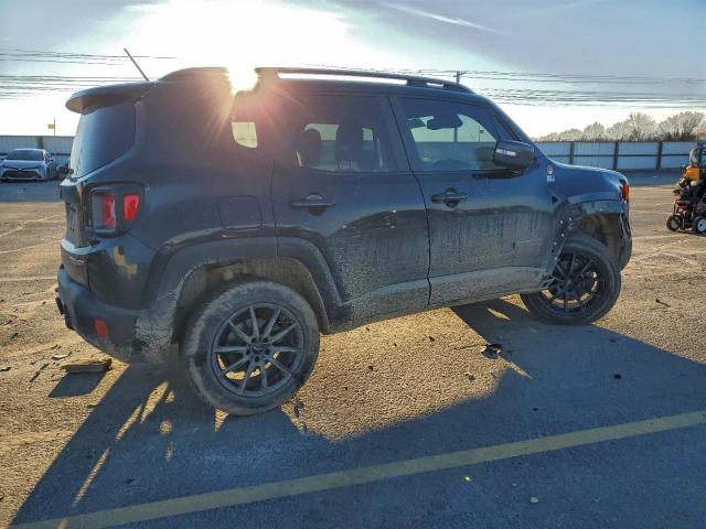 Jeep Renegade Trailhawk Image 8
