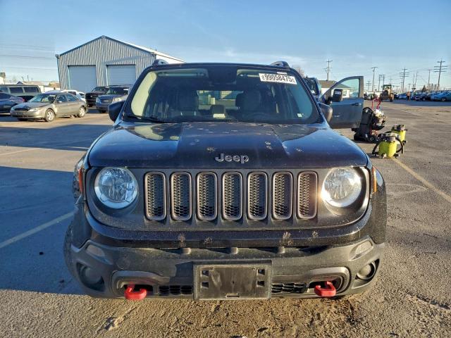 Jeep Renegade Trailhawk Image 4