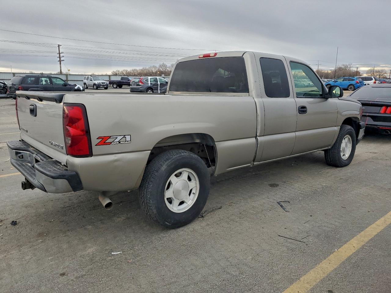 Chevrolet Silverado K1500 Image 11
