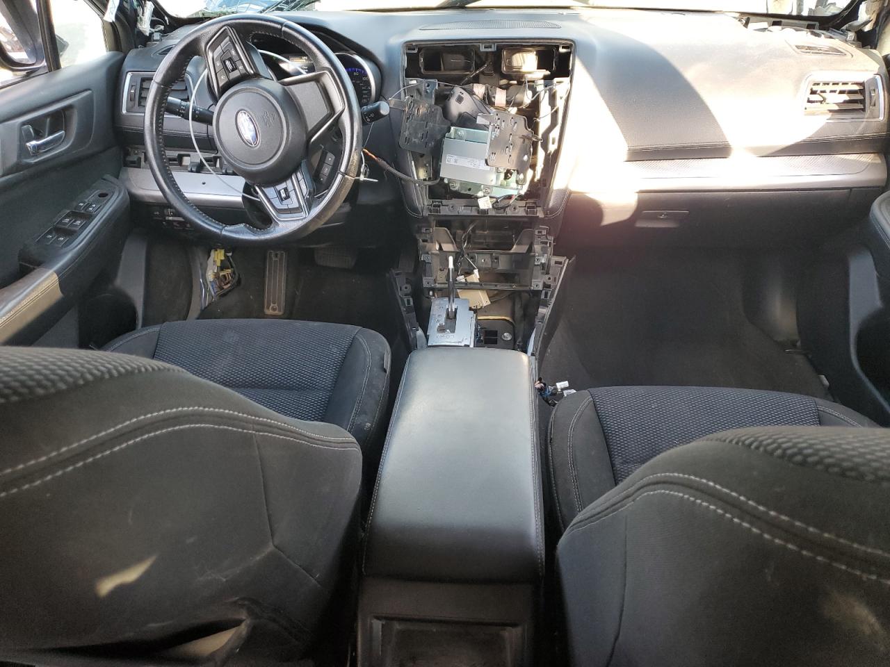 Subaru Outback 2.5i Premium Image 4