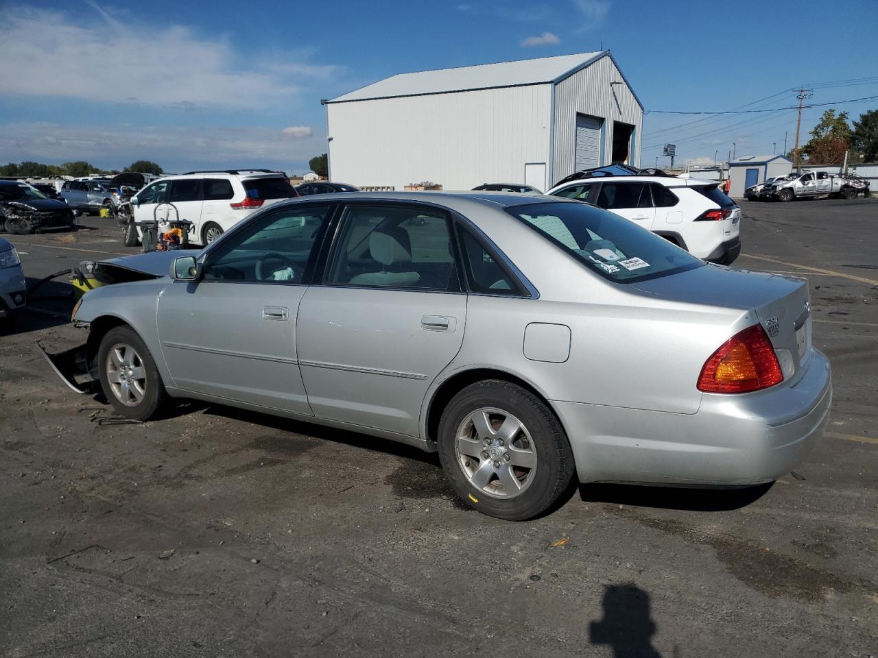 Toyota Avalon Xl Image 9