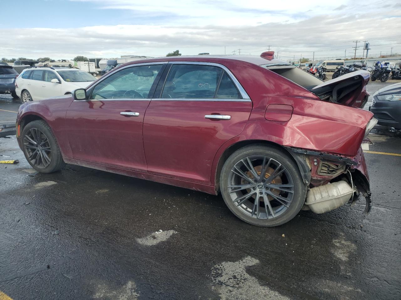 Chrysler 300 Limited Image 4