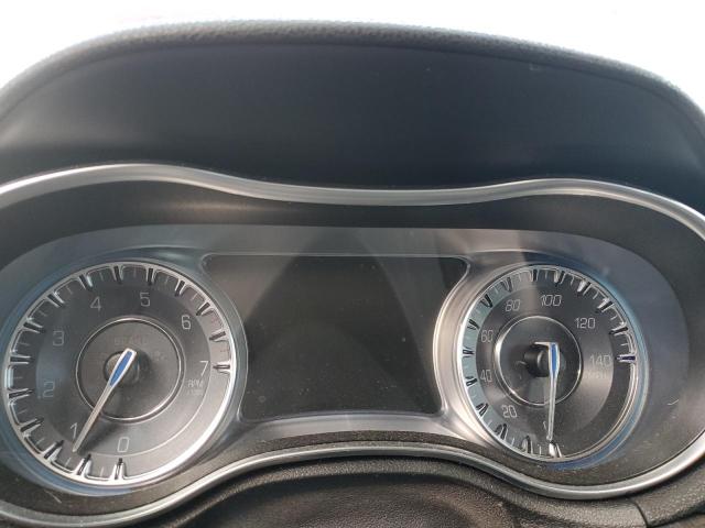 Chrysler 300 Limited Image 5