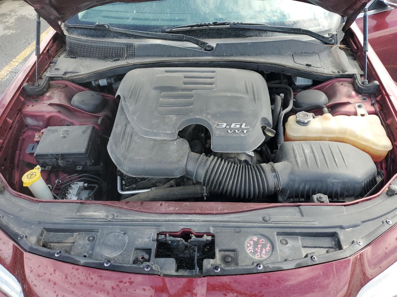 Chrysler 300 Limited Image 8