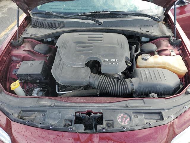 Chrysler 300 Limited Image 8