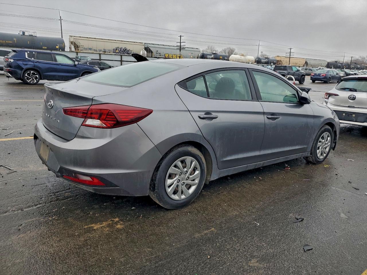 Hyundai ELANTRA Se Image 8
