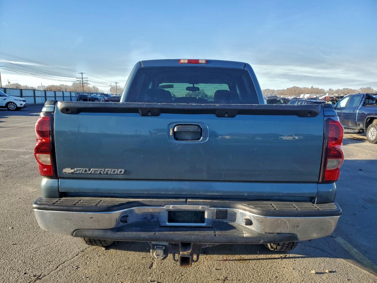 Chevrolet Silverado K1500 Image 5