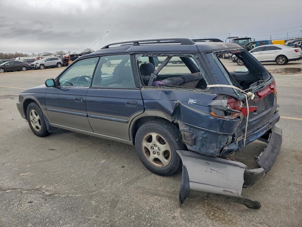 Subaru Legacy 30th Anniversary Outback Image 11