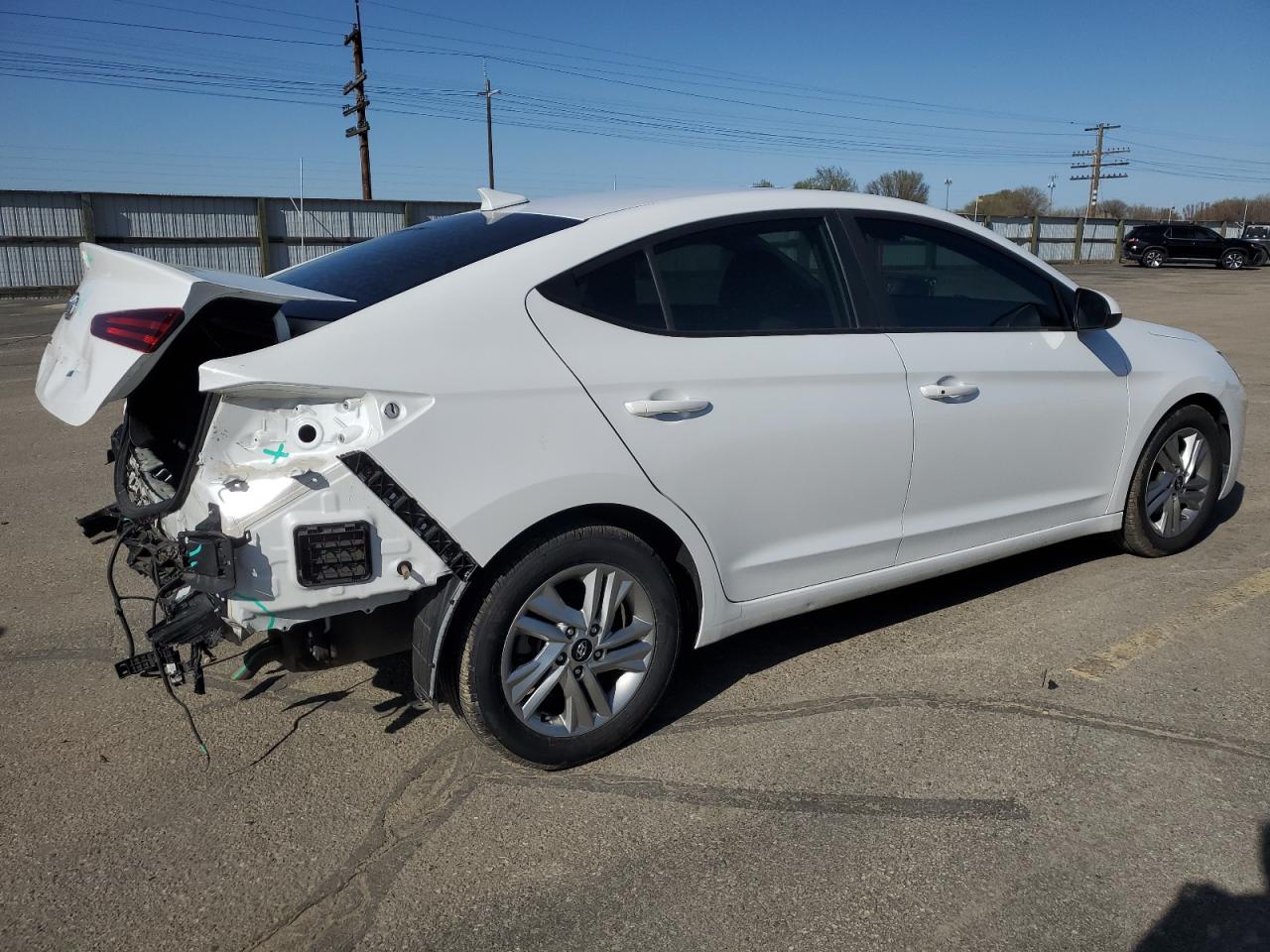 Hyundai ELANTRA Sel Image 11