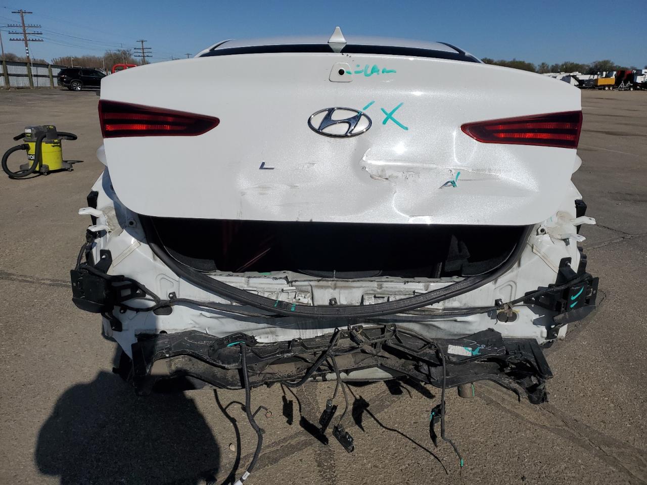 Hyundai ELANTRA Sel Image 6