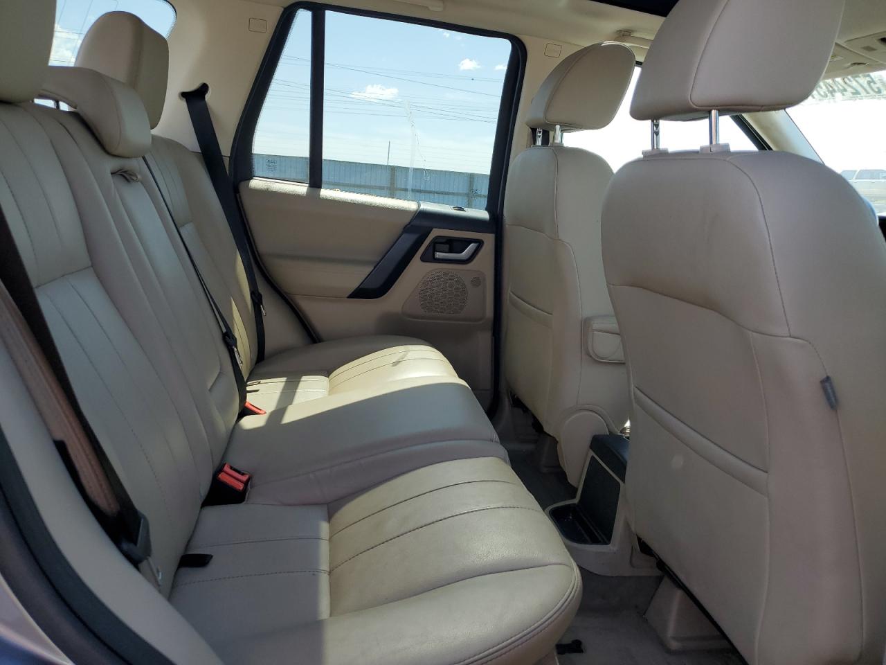 Land Rover LR2 Hse Image 4