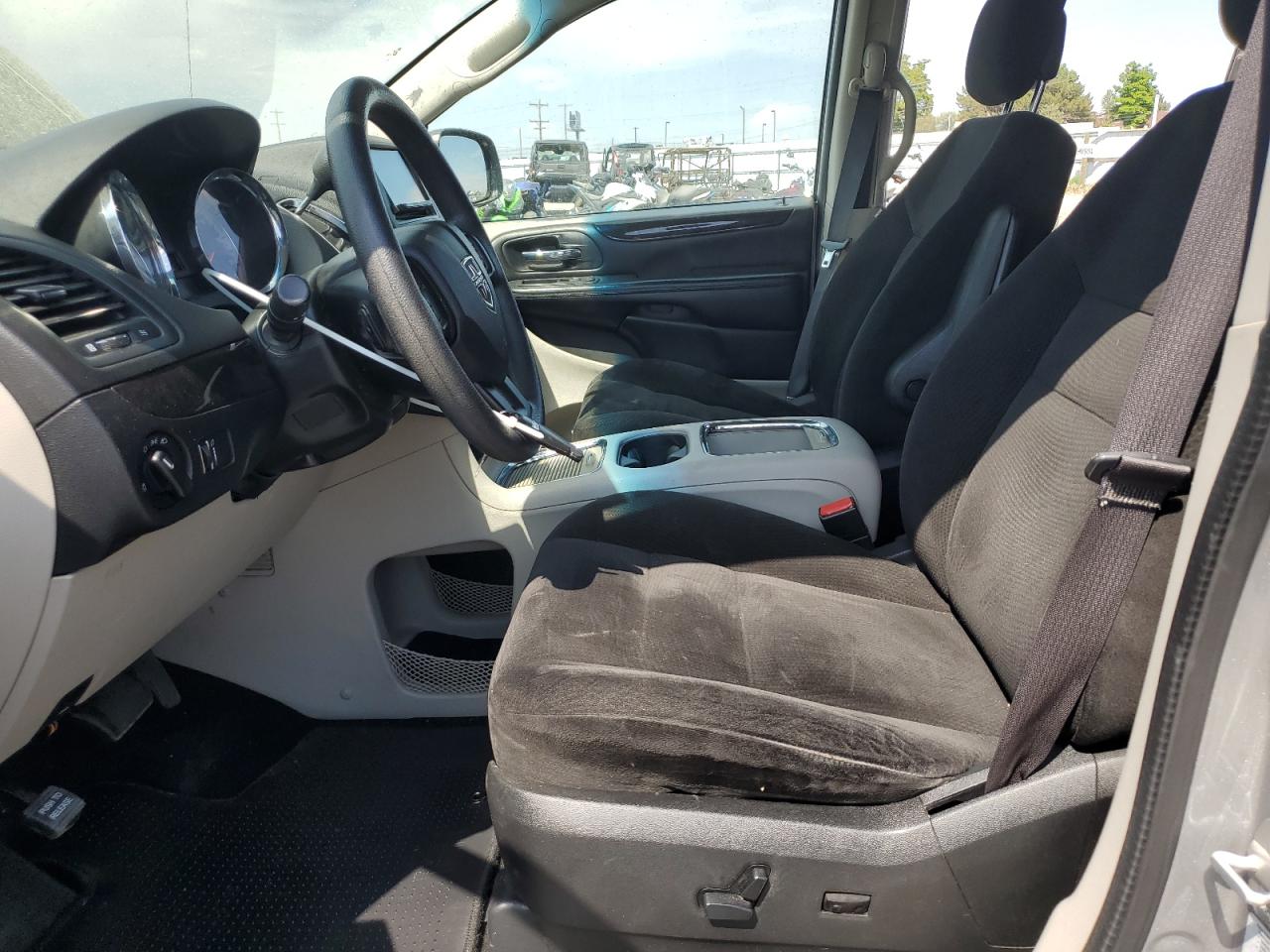 Dodge Caravan Sxt Image 10