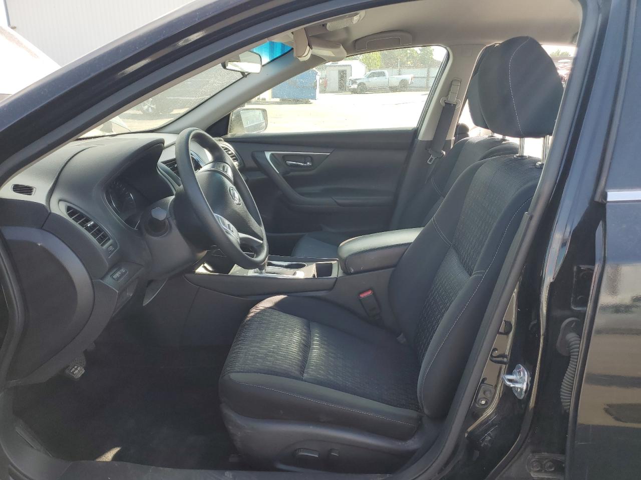 Nissan Altima 2.5 Image 11