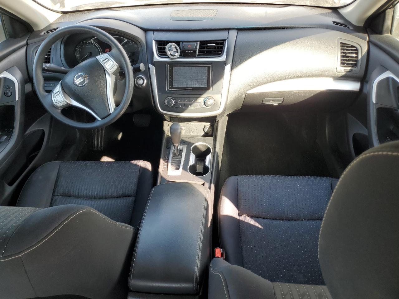 Nissan Altima 2.5 Image 7