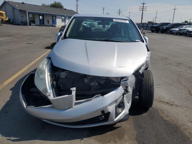 Nissan Versa S Image 7