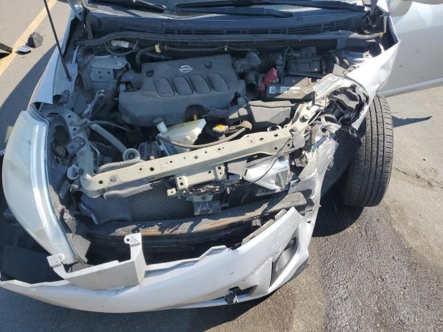 Nissan Versa S Image 12