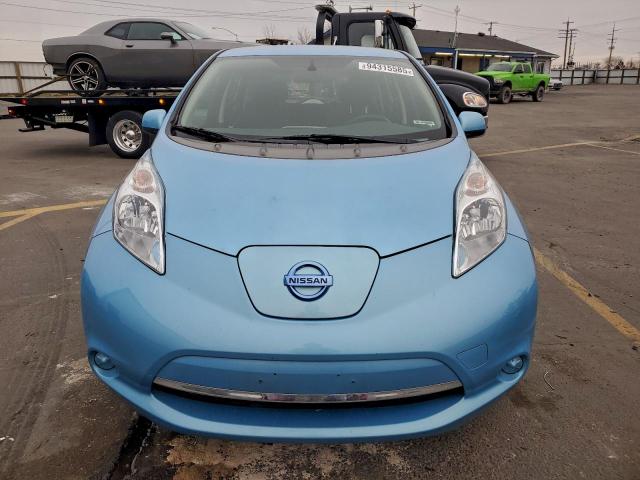 Nissan LEAF S Image 8