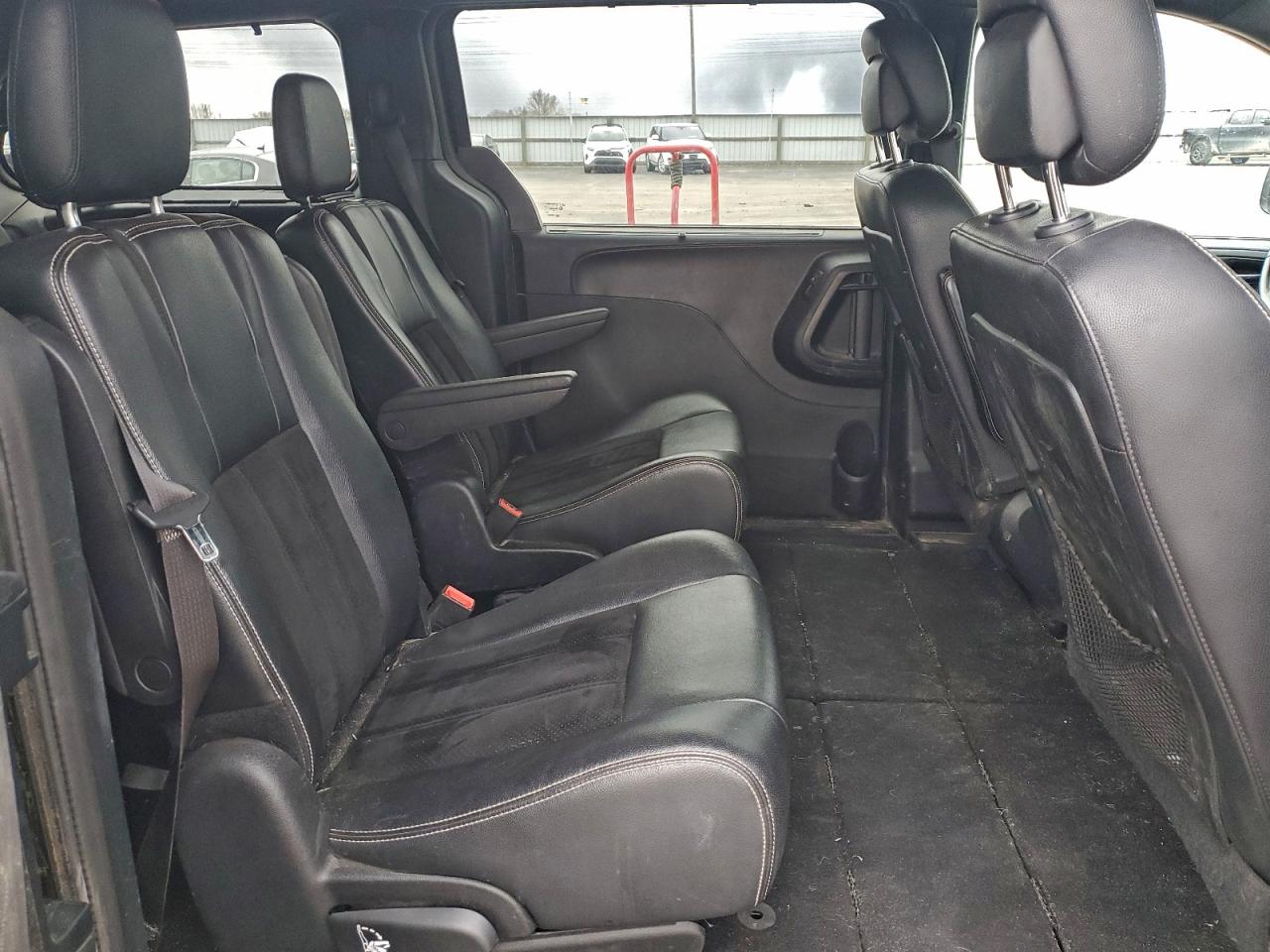 Dodge Caravan Sxt Image 6