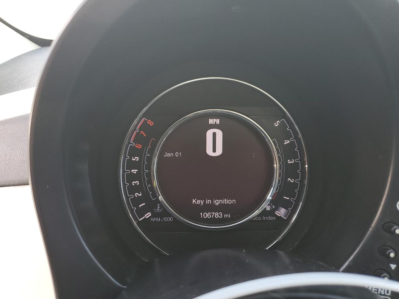 FIAT 500 Lounge Image 2