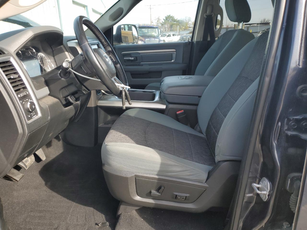 Ram 1500 Slt Image 3