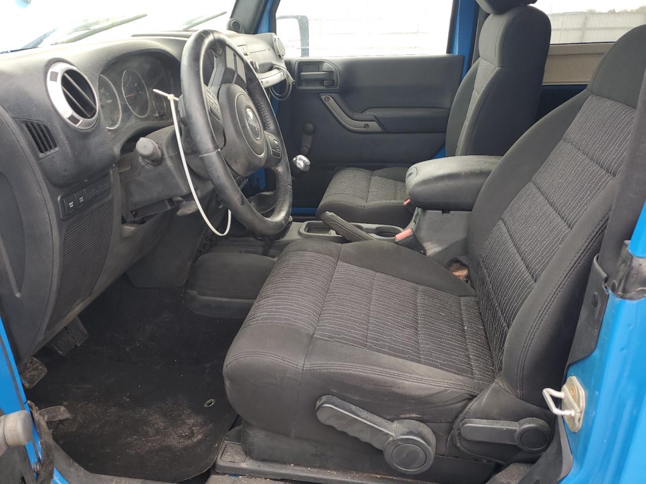 Jeep Wrangler Rubicon Image 11