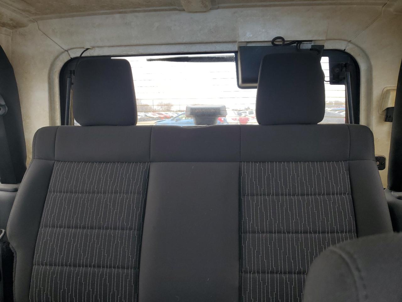 Jeep Wrangler Rubicon Image 13