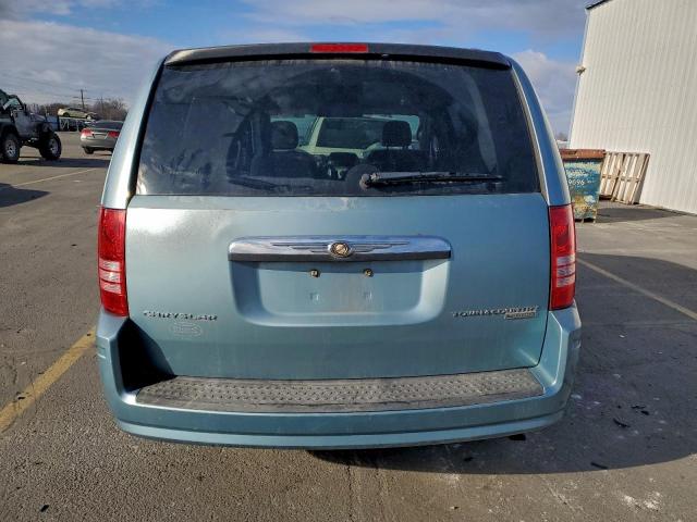 Chrysler Minivan Touring Image 4