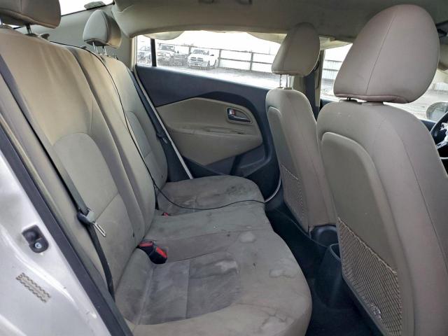 Kia Rio Lx Image 10