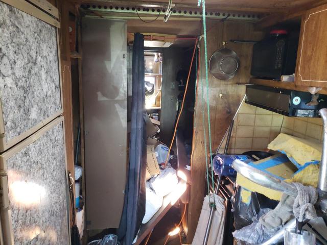 Chevrolet P30 Image 9