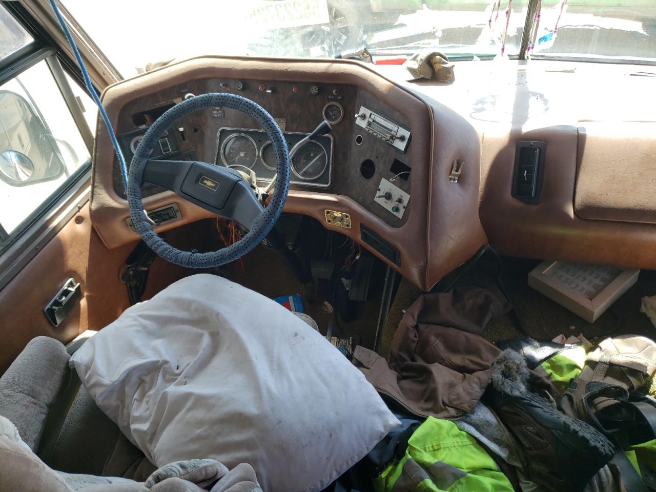 Chevrolet P30 Image 8