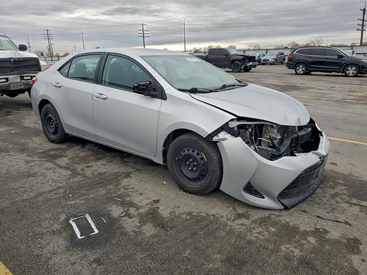 Toyota Corolla L Image 9