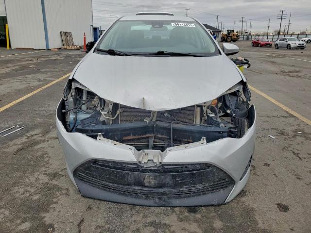 Toyota Corolla L Image 2