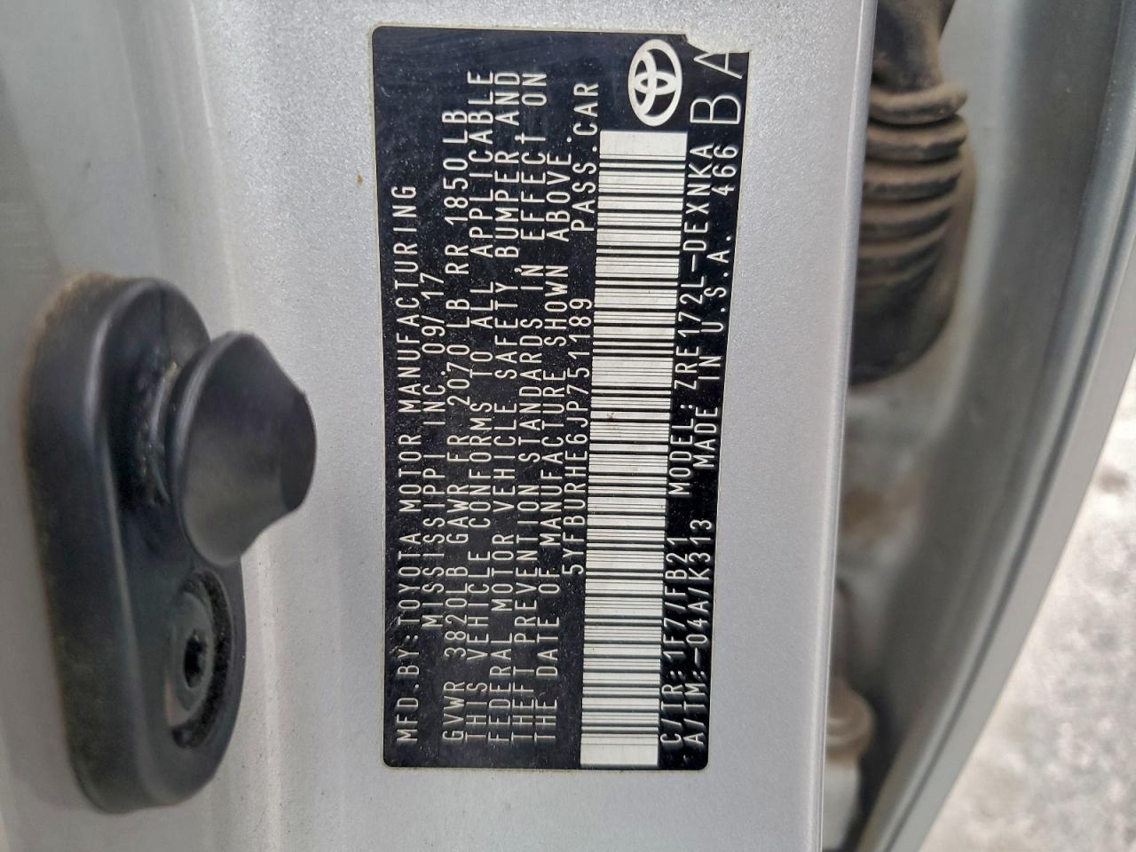 Toyota Corolla L Image 7