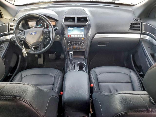 Ford Explorer Xlt Image 7