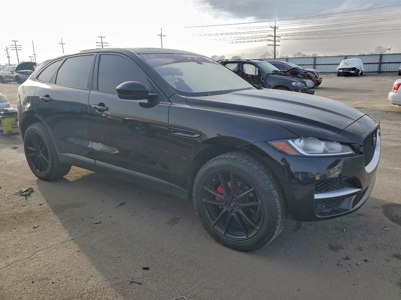 Jaguar F-PACE Image 9