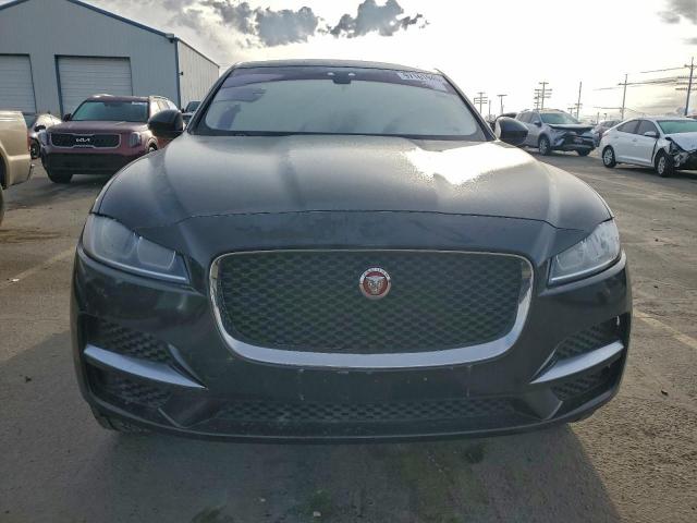 Jaguar F-PACE Image 7