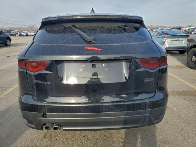 Jaguar F-PACE Image 11