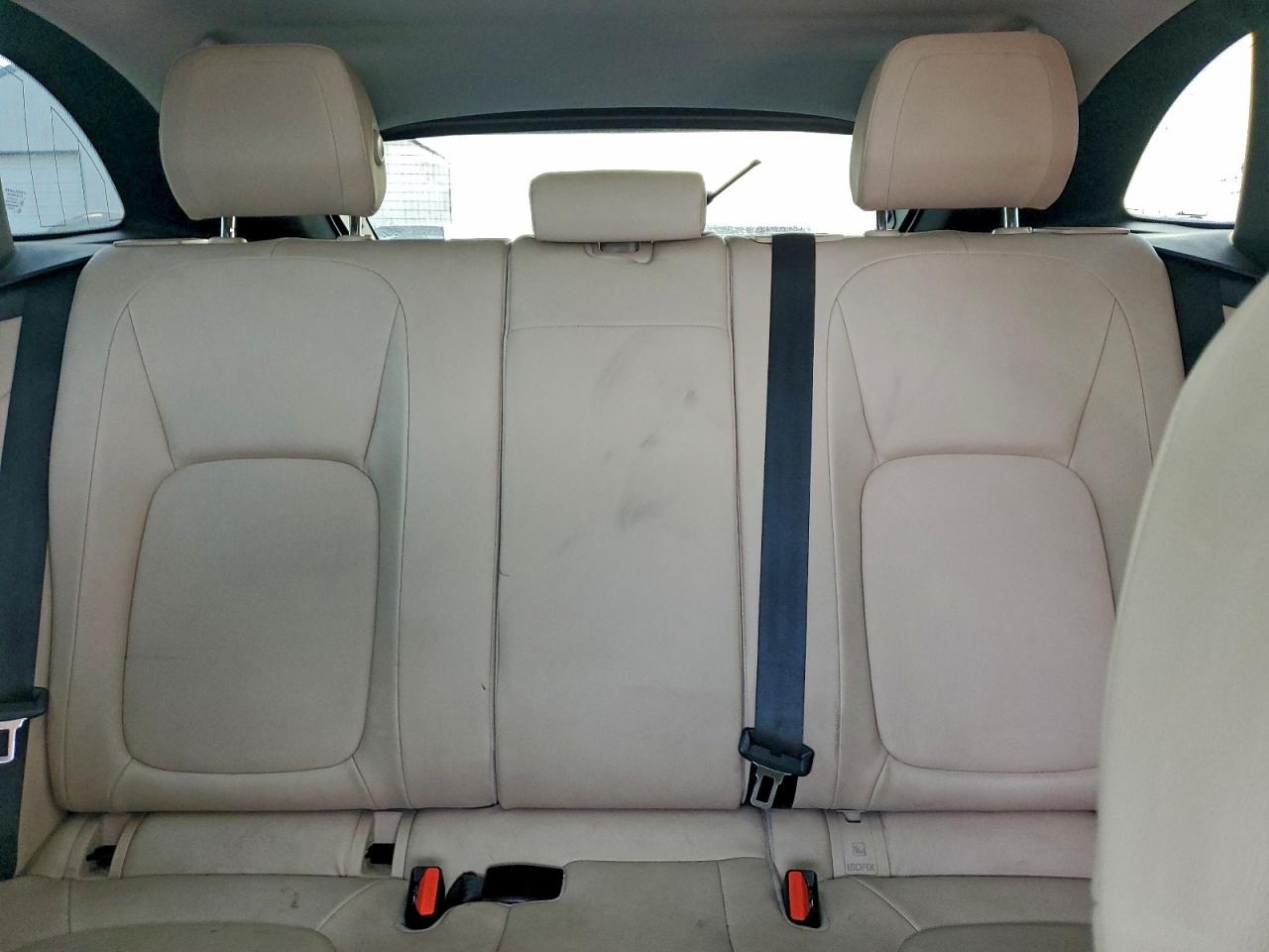 Jaguar F-PACE Image 6