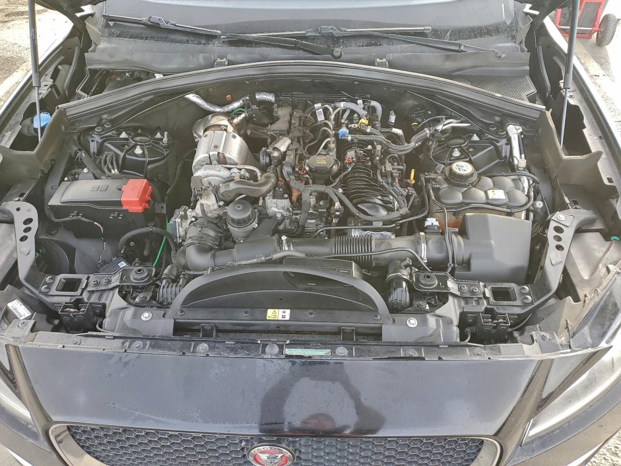 Jaguar F-PACE Image 5