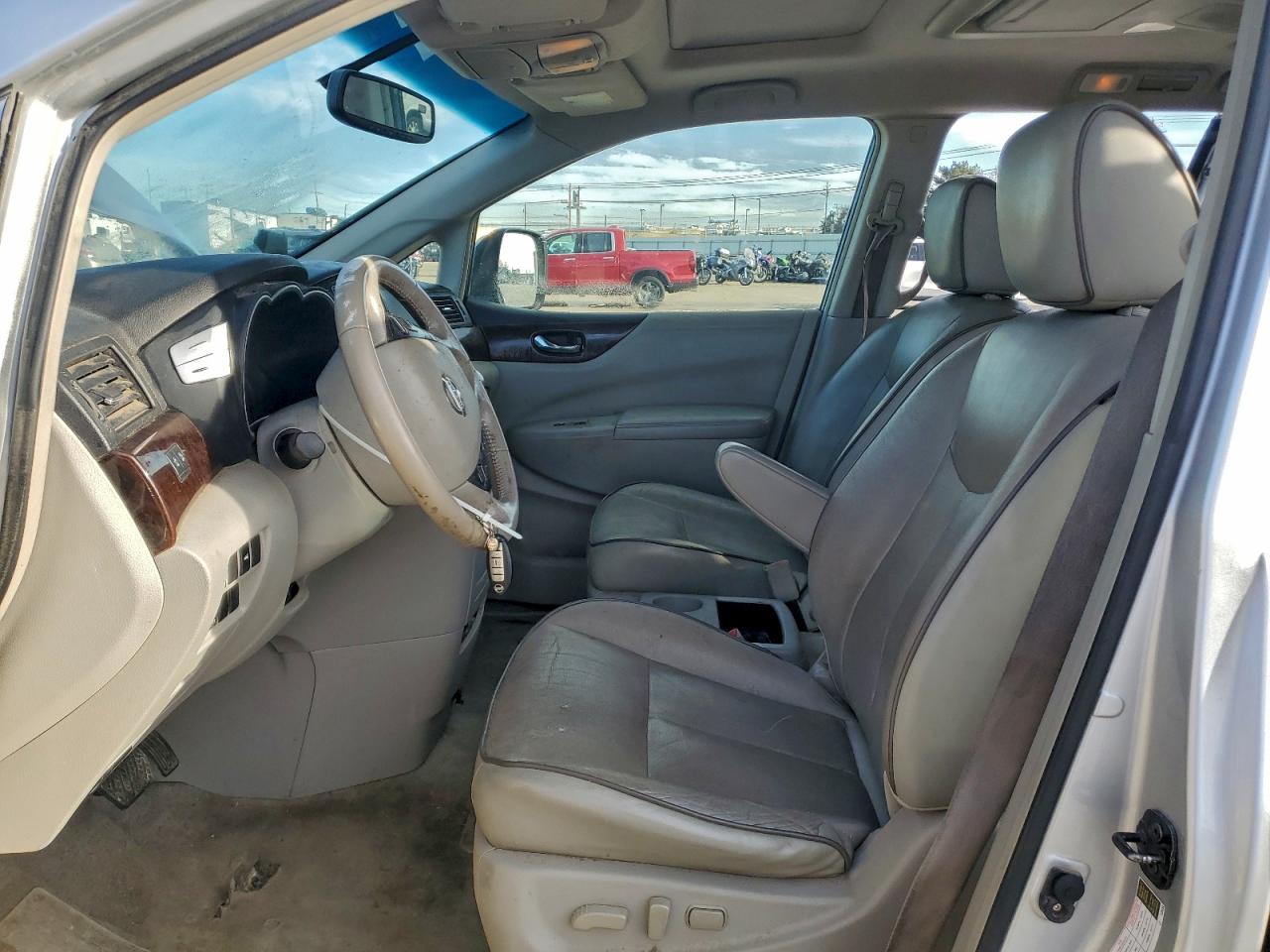 Nissan Quest S Image 14