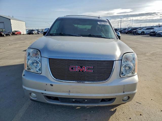 GMC Yukon Slt Image 3