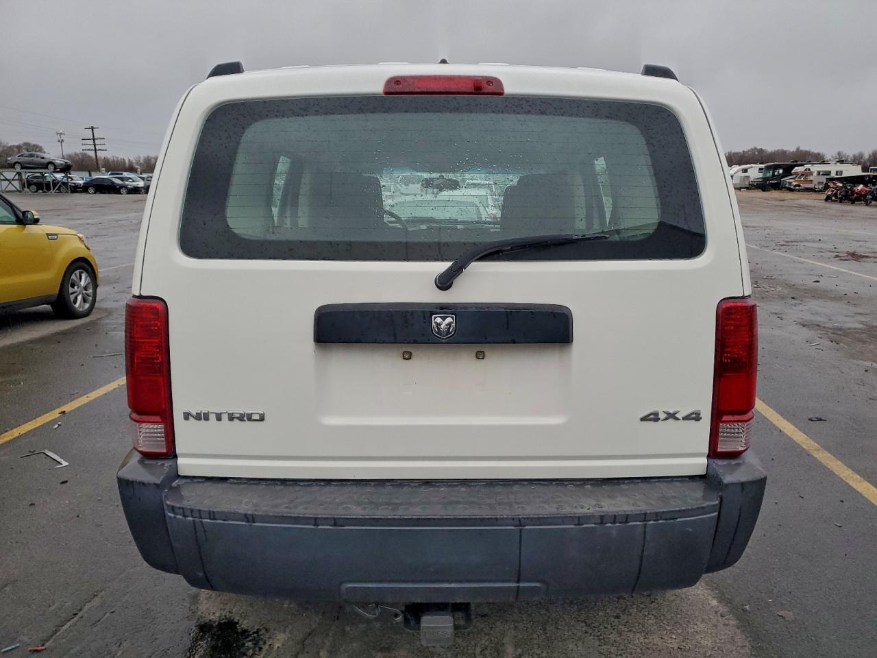 Dodge Nitro Sxt Image 4