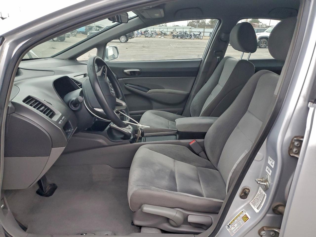 Honda Civic Lx Image 8