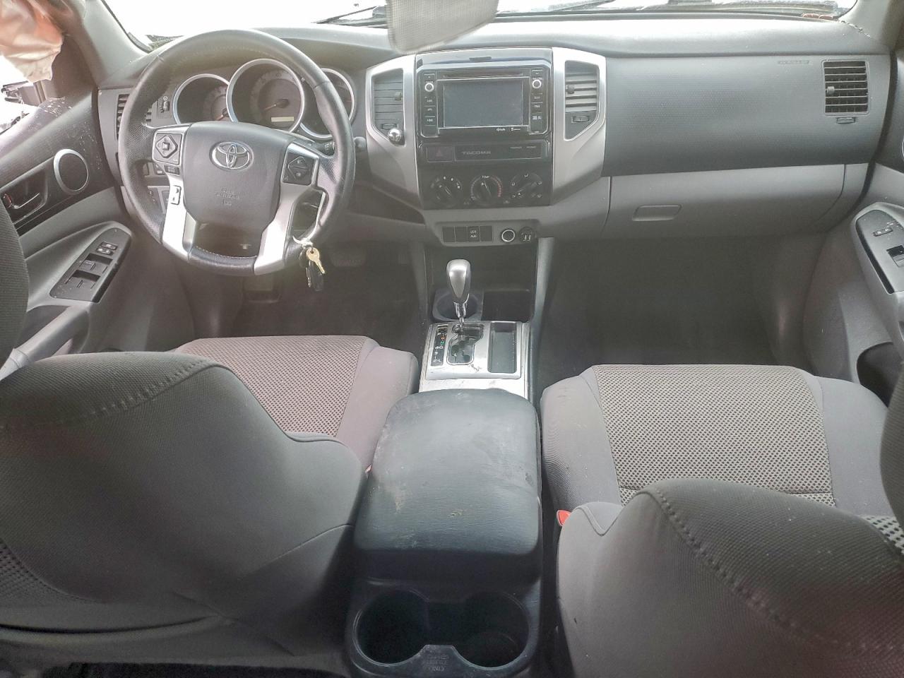 Toyota Tacoma Double Cab Prerunner Image 4