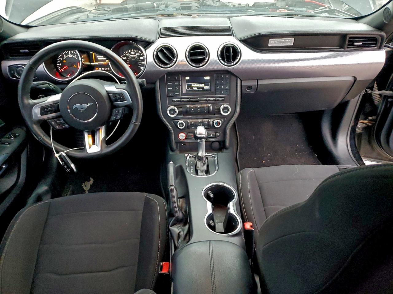 Ford Mustang Image 7