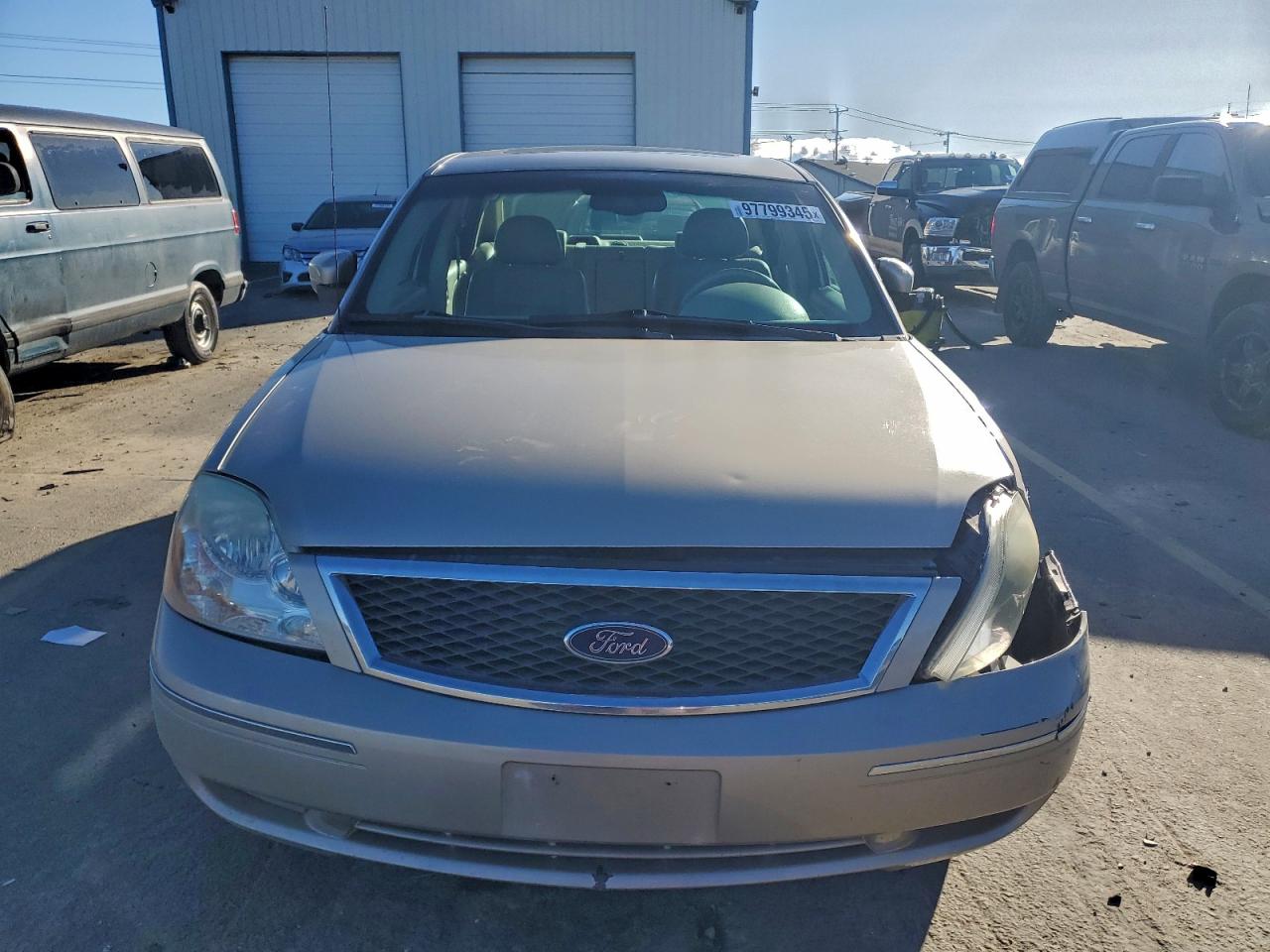 Ford 500 Sel Image 8