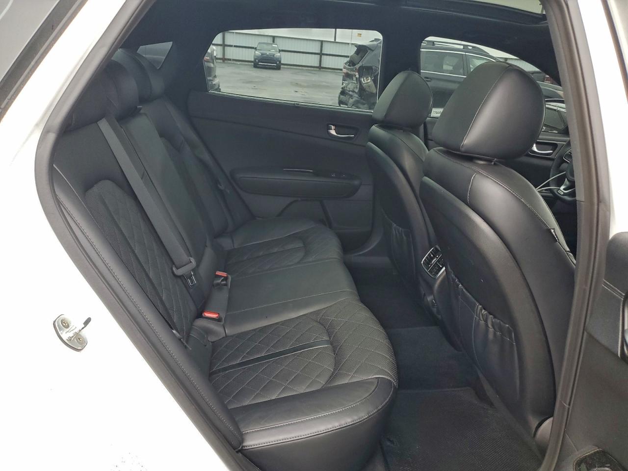 Kia Optima Sxl Image 9